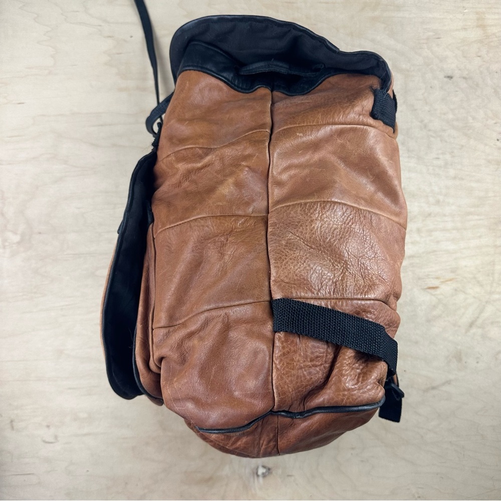 Genuine leather backpack - Picture 7 of 16